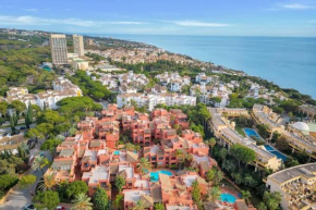 R15 Beach side 3 bedroom flat
